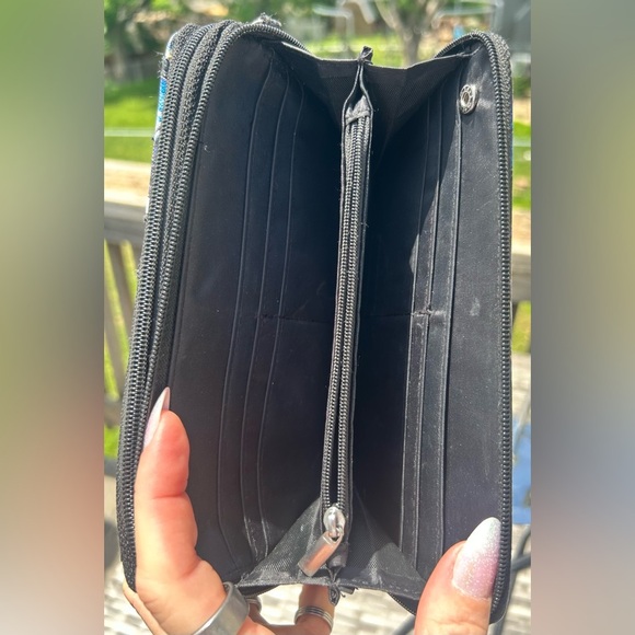 Bueno Butterfly Zip Around Crossbody Wallet Bag w/ Detachable Adjustable Strap - Picture 12 of 12